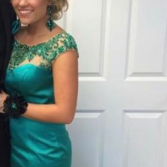 Sherri Hill Emerald Green Gown - Picture 2 of 5